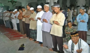 Doa Qunut Subuh Lengkap Panduan Imam Masjid