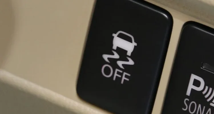 mobil buatan Indonesia dengan kontrol traksi