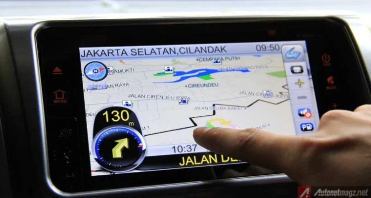 mobil buatan Indonesia dengan sistem navigasi