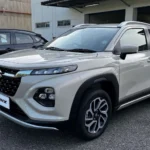 review interior mobil buatan Indonesia: Menilik Desain dan Kenyamanan