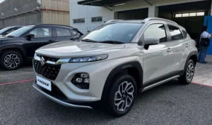 review interior mobil buatan Indonesia: Menilik Desain dan Kenyamanan