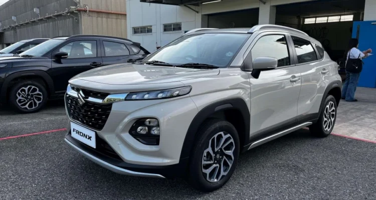 review interior mobil buatan Indonesia: Menilik Desain dan Kenyamanan