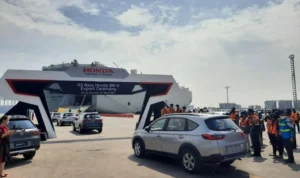 Strategi Nasional dalam Mendorong Mobil Buatan Indonesia untuk Ekspor