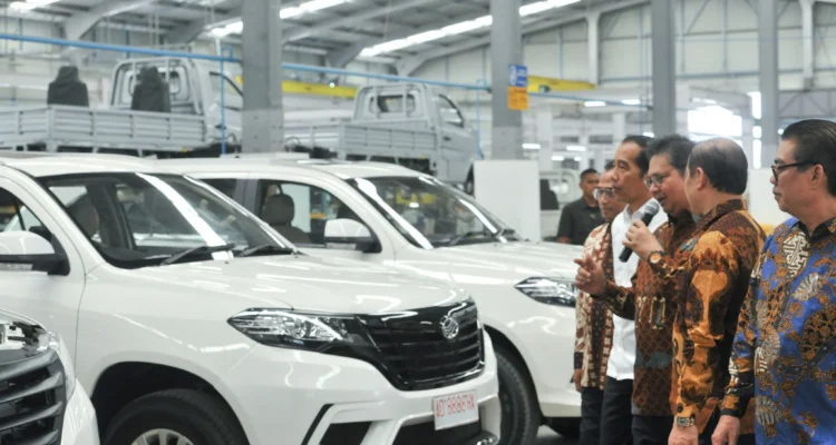 suku cadang mobil buatan Indonesia: tantangan dan peluang