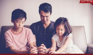 Waktu dan Cara Ideal Berdoa Bersama Keluarga