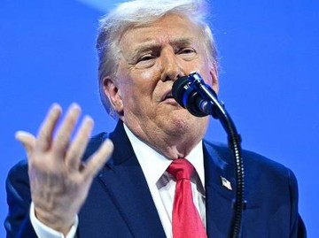Inggris Tawarkan Kapal Induk buat Lawan Iran, Trump Bilang Tak Butuh Bantuan