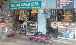 Bagaimana cara menemukan bengkel variasi yang menawarkan harga terbaik?