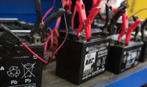 Bengkel Aki Mobil di Madiun yang Punya Layanan Cas Kilat: Pilihan Terbaik untuk Anda