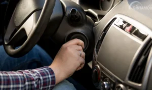 Berapa lama aki mobil kuat menyalakan kulkas mobil saat mesin mati: Faktor-faktor utama