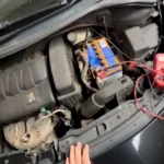 Berapa voltase aki mobil normal saat mesin mati dan hidup