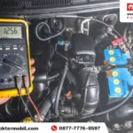 Berapa voltase minimal aki mobil untuk bisa starter: standar umum dan variasinya