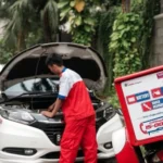 Cara ganti aki mobil di parkiran mall: Langkah demi Langkah