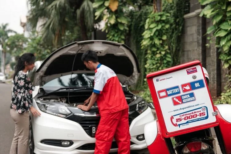 Cara ganti aki mobil di parkiran mall: Langkah demi Langkah