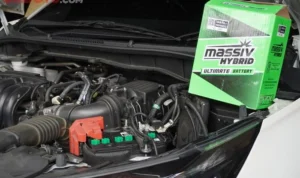 Cara ganti aki mobil merek Massiv Thunder: Memasang aki baru