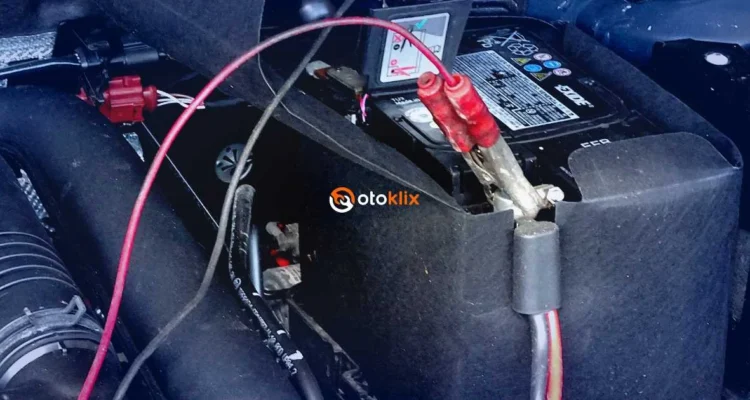 Cara ganti aki mobil saat kondisi darurat di malam hari tanpa senter: Persiapan Awal