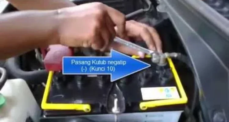 Cara ganti aki mobil Suzuki Ertiga