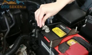 Cara ganti aki mobil tanpa harus ke bengkel spesialis: Langkah demi Langkah