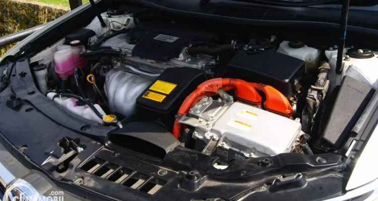 Cara ganti aki mobil Toyota Camry Hybrid: Persiapan dan prosedur lengkap