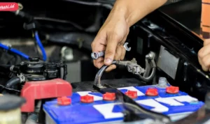 Cara ganti aki mobil yang lokasinya sempit: Langkah demi Langkah