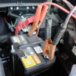 Cara jumper aki mobil soak ke aki baru: Langkah demi langkah