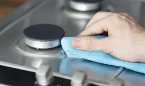 Cara membersihkan kerak asam aki dengan soda kue: Langkah‑langkah praktis