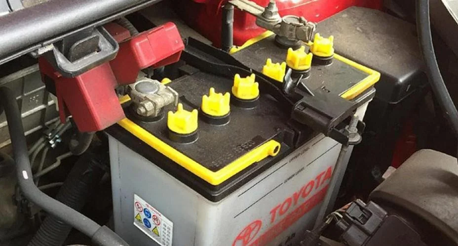 Cara mengatasi aki mobil tekor saat parkir lama: Langkah‑langkah dasar