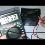 Cara menggunakan multimeter digital untuk cek aki baru: Persiapan Awal