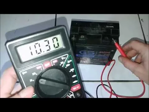 Cara menggunakan multimeter digital untuk cek aki baru: Persiapan Awal