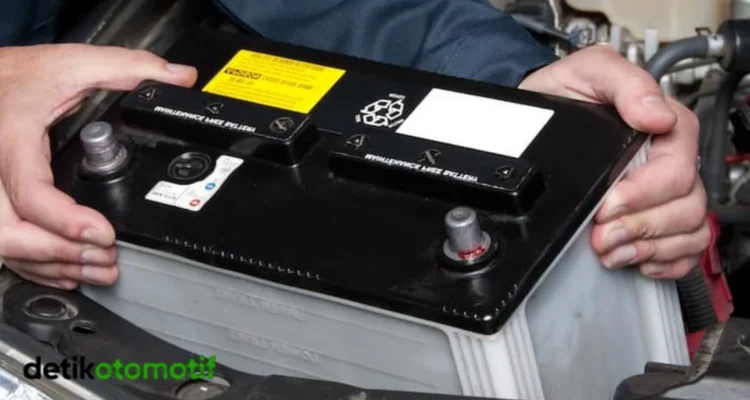 Cara pasang aki mobil agar sensor blind spot tetap kalibrasi: Persiapan Awal