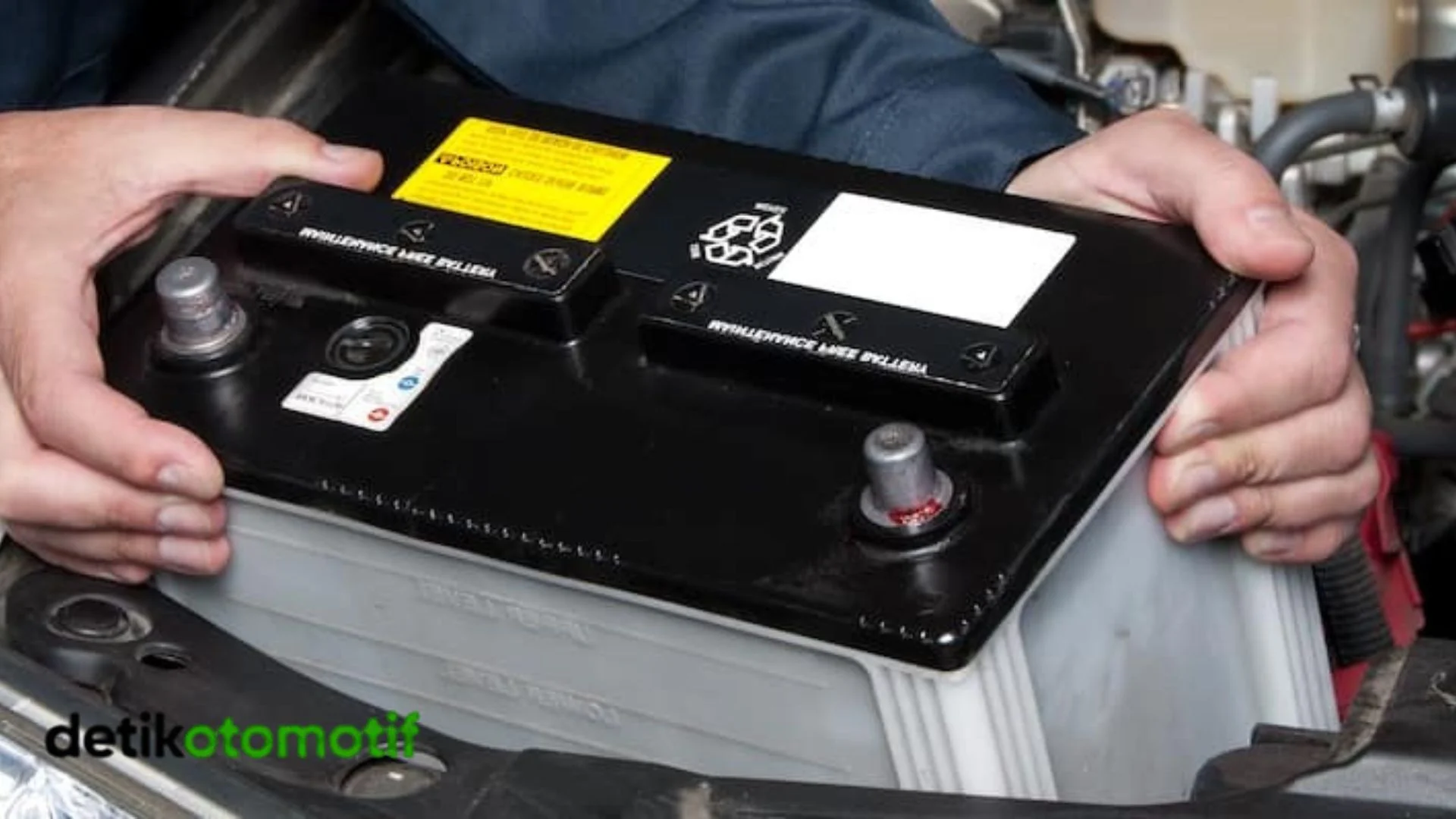 Cara pasang aki mobil agar tidak merusak sistem audio aftermarket