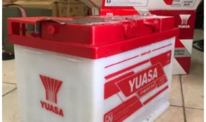 Cara pasang aki mobil merek Yuasa Pafecta (Aki Basah)