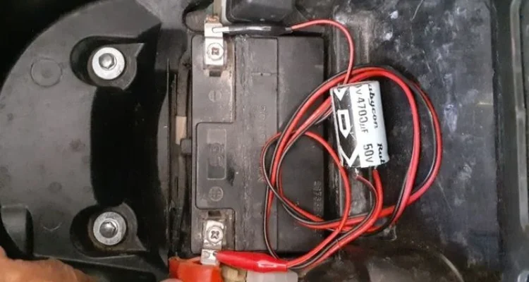 Cara pasang kondensator pada sistem kelistrikan aki mobil