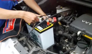 Harga jasa pasang aki mobil: faktor penentu dan rentang harga