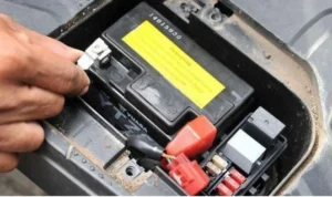 Keuntungan pasang aki mobil Maintenance Free (MF)