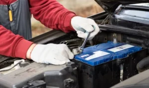 Persiapan Alat dan Keamanan Sebelum Memasang Aki