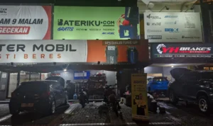 Rute tercepat menuju toko aki mobil terdekat di Jakarta Timur