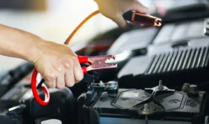 Tips ganti aki mobil Wuling Air EV jika soak: Persiapan Awal