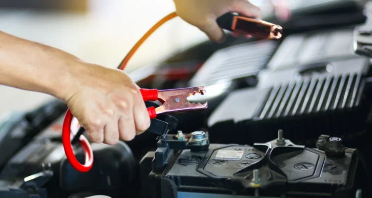 Tips ganti aki mobil Wuling Air EV jika soak: Persiapan Awal