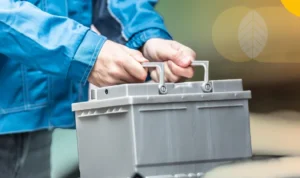 Tips memilih aki mobil untuk operasional jarak pendek (sering mati-nyala)