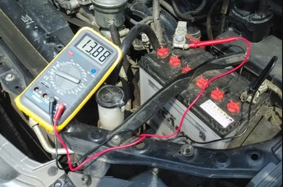 Ukuran aki mobil Toyota Avanza berapa Ampere? Penjelasan lengkap