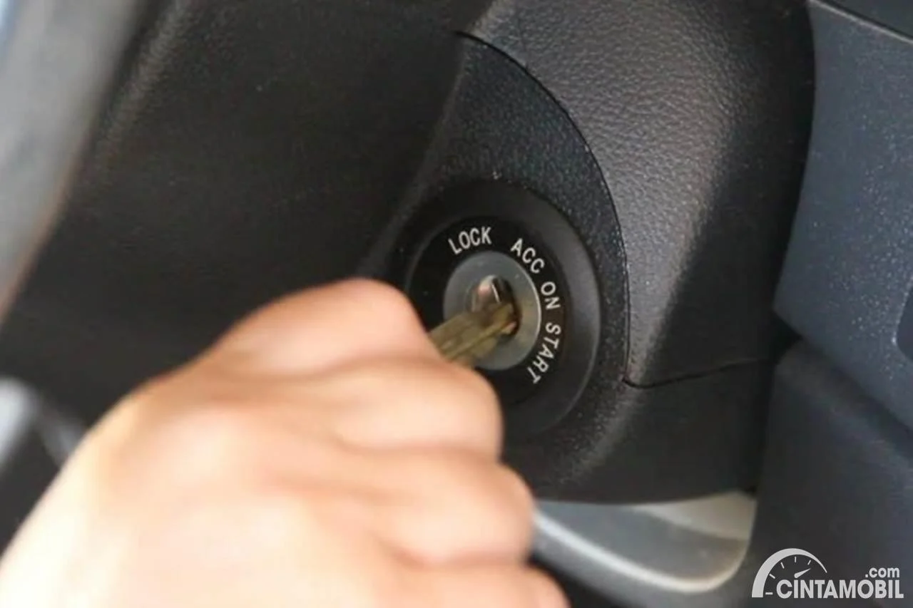 Ukuran kunci pas untuk lepas aki mobil Brio: Panduan lengkap langkah demi langkah